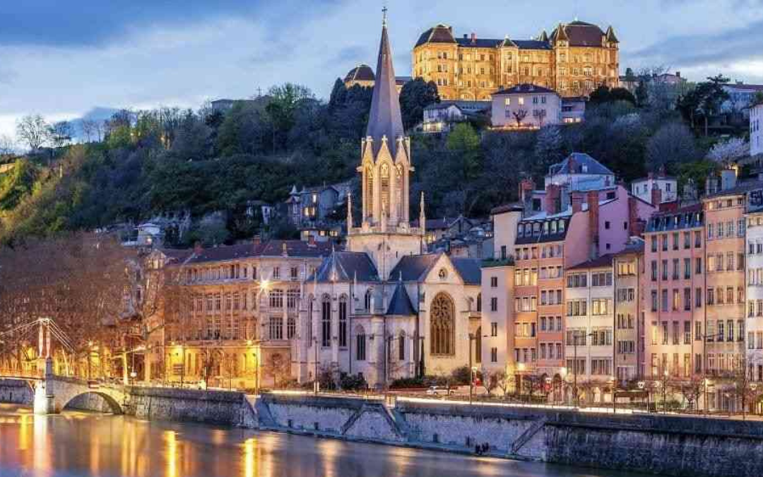 Panoramska slika mesta Lyon