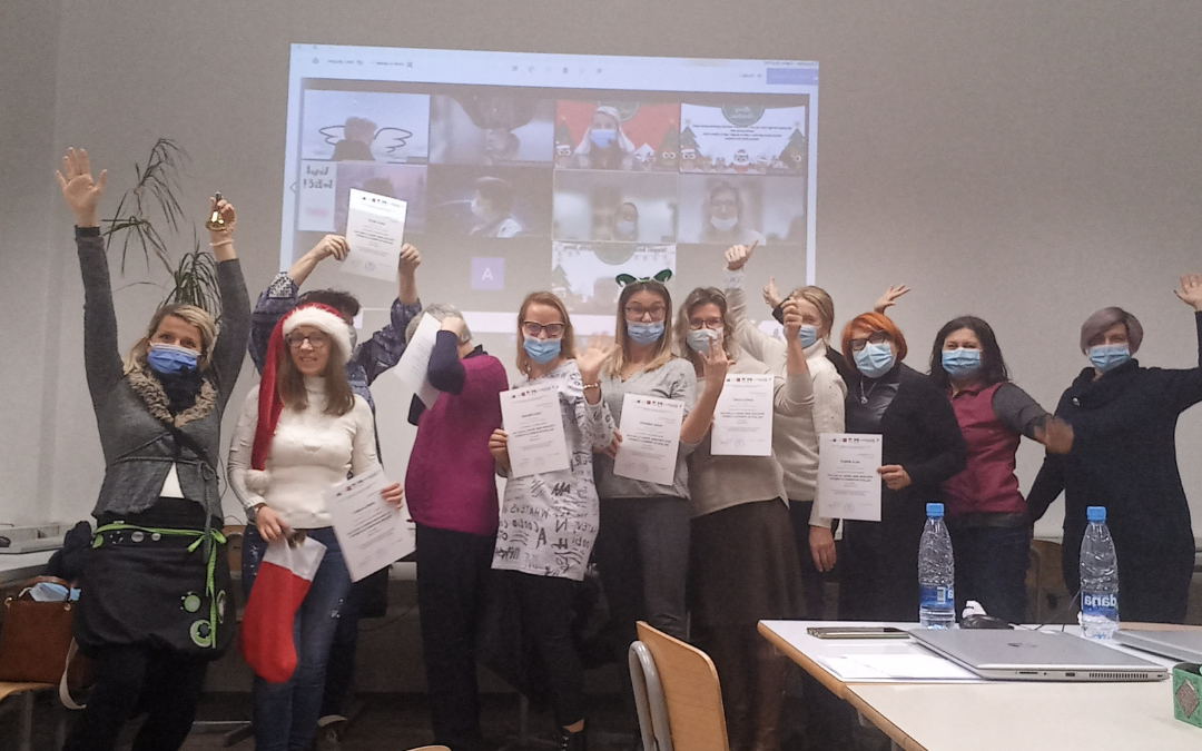 Zadovoljni udeleženci po končanem usposabljanju