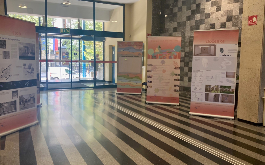 Portraits of reading