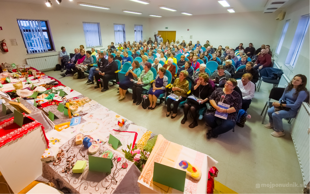 Polna dvorana na proslavi ob 30-letnici ŠK Tišina