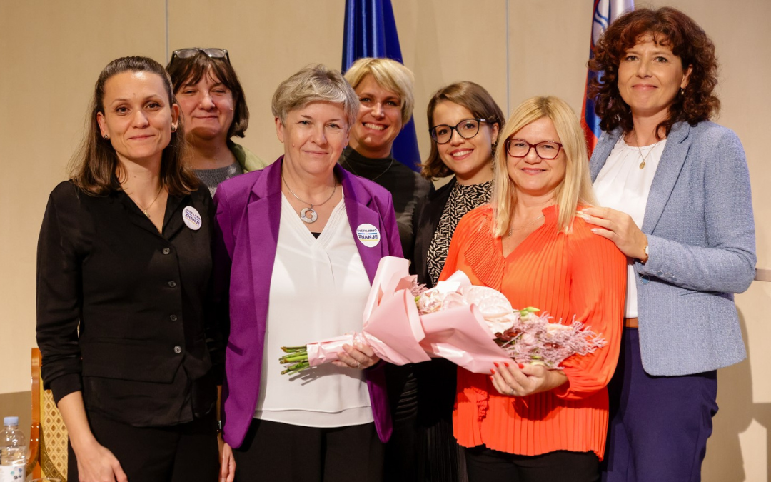 Praznujemo - svetovalna dejavnost - 20 let