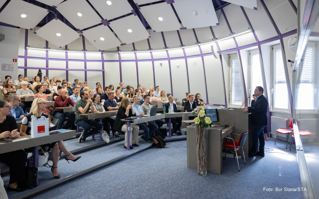 Statistični dan, Vir SURS