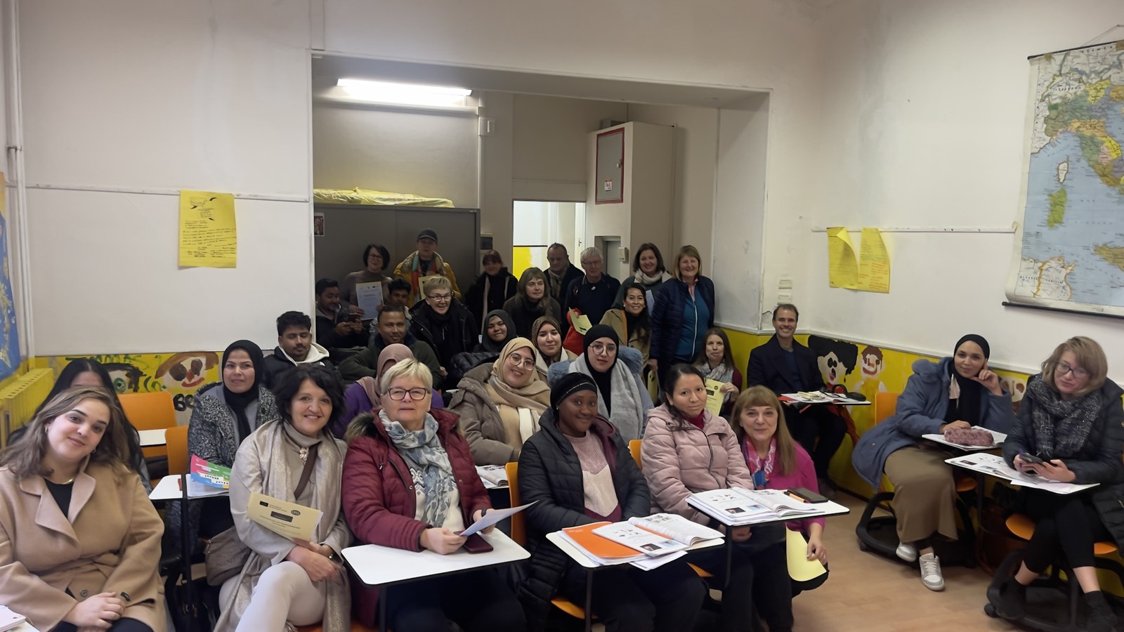 Z udeleženci programov na CPIA Sanremo Z udeleženci programa na CPIA Sanremo